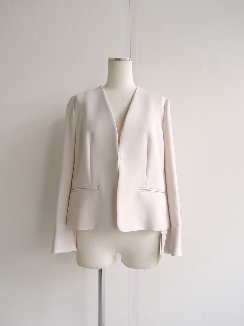 【新品】フレイアイディー　ノーカラージャケット　定価34100円　ホワイト　F FRAY I.D【フレイアイディー】正規取り扱い店、通販可能 ON LINE